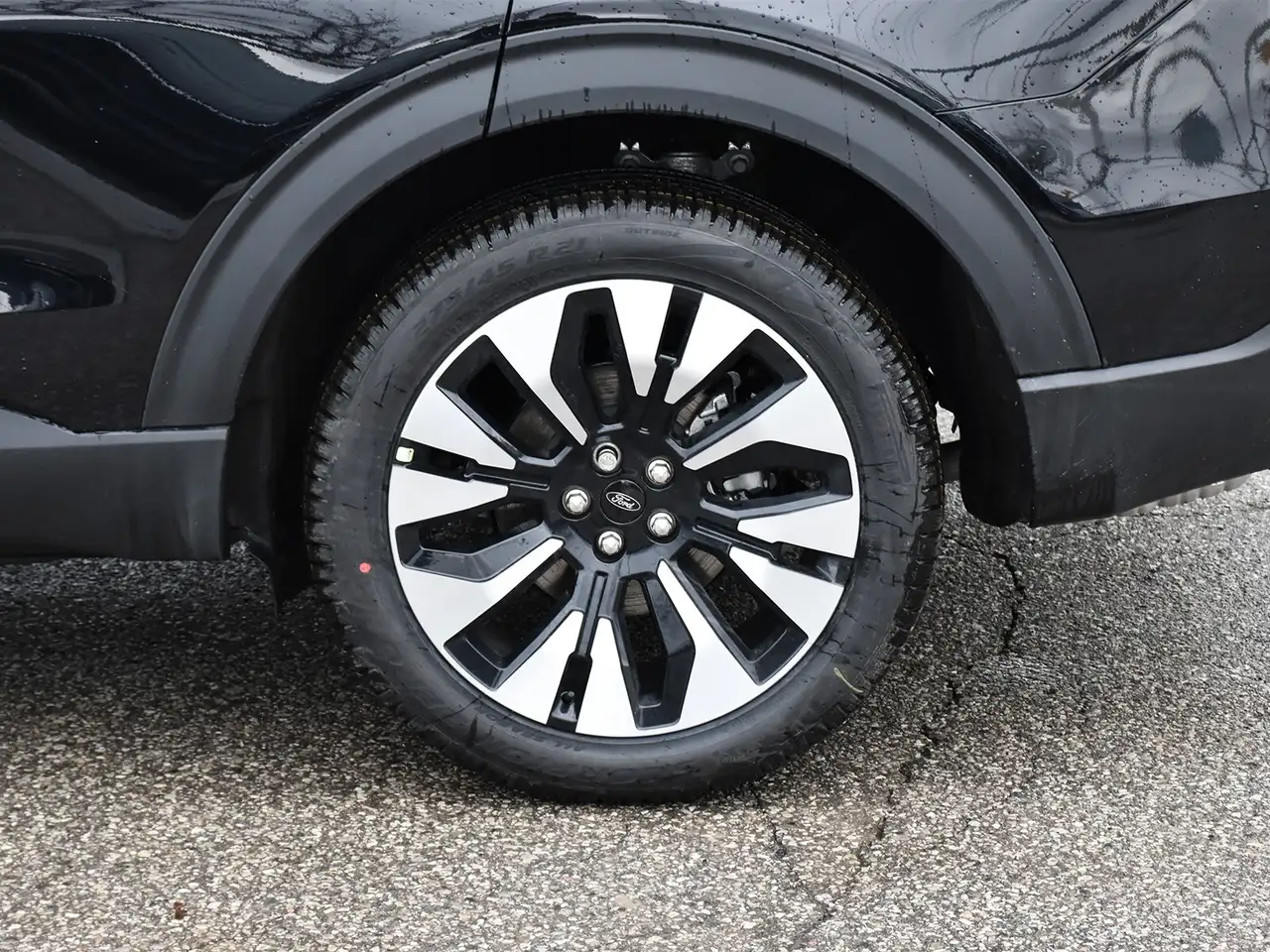 Ford Explorer photo Ford Explorer