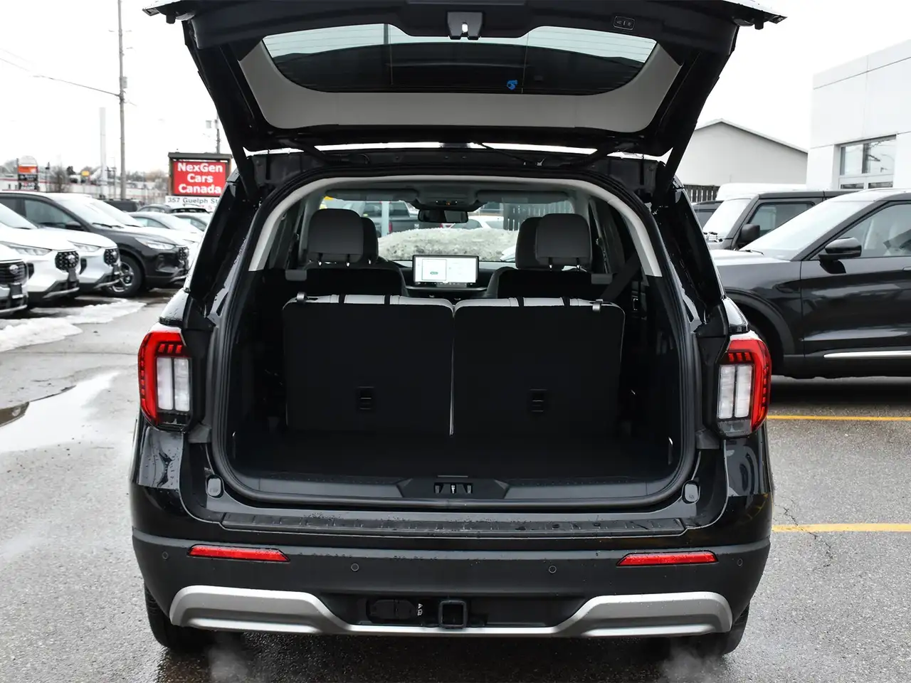Ford Explorer photo Ford Explorer