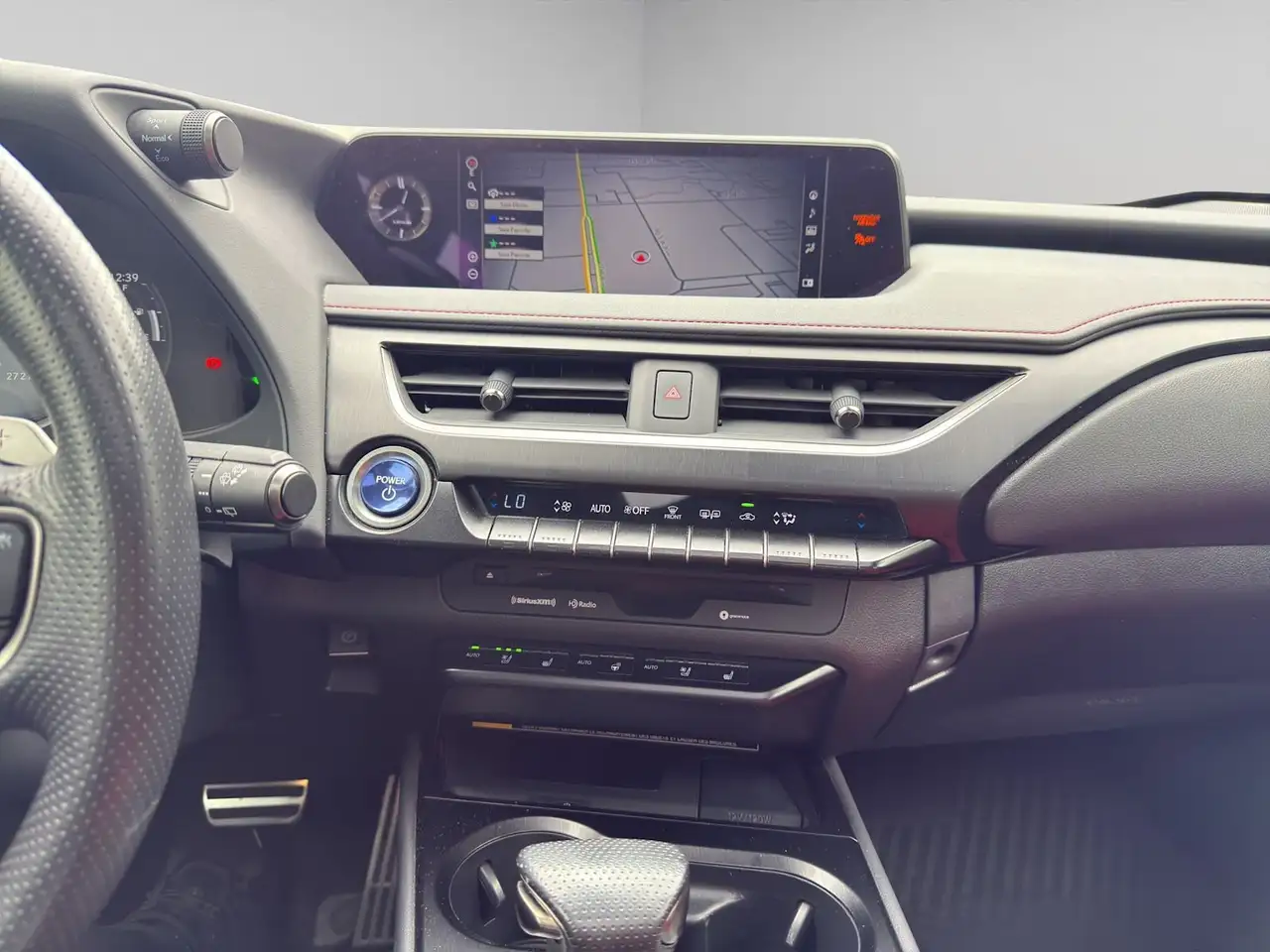 Lexus NX снимка Lexus NX