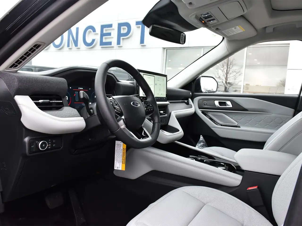 Ford Explorer photo Ford Explorer