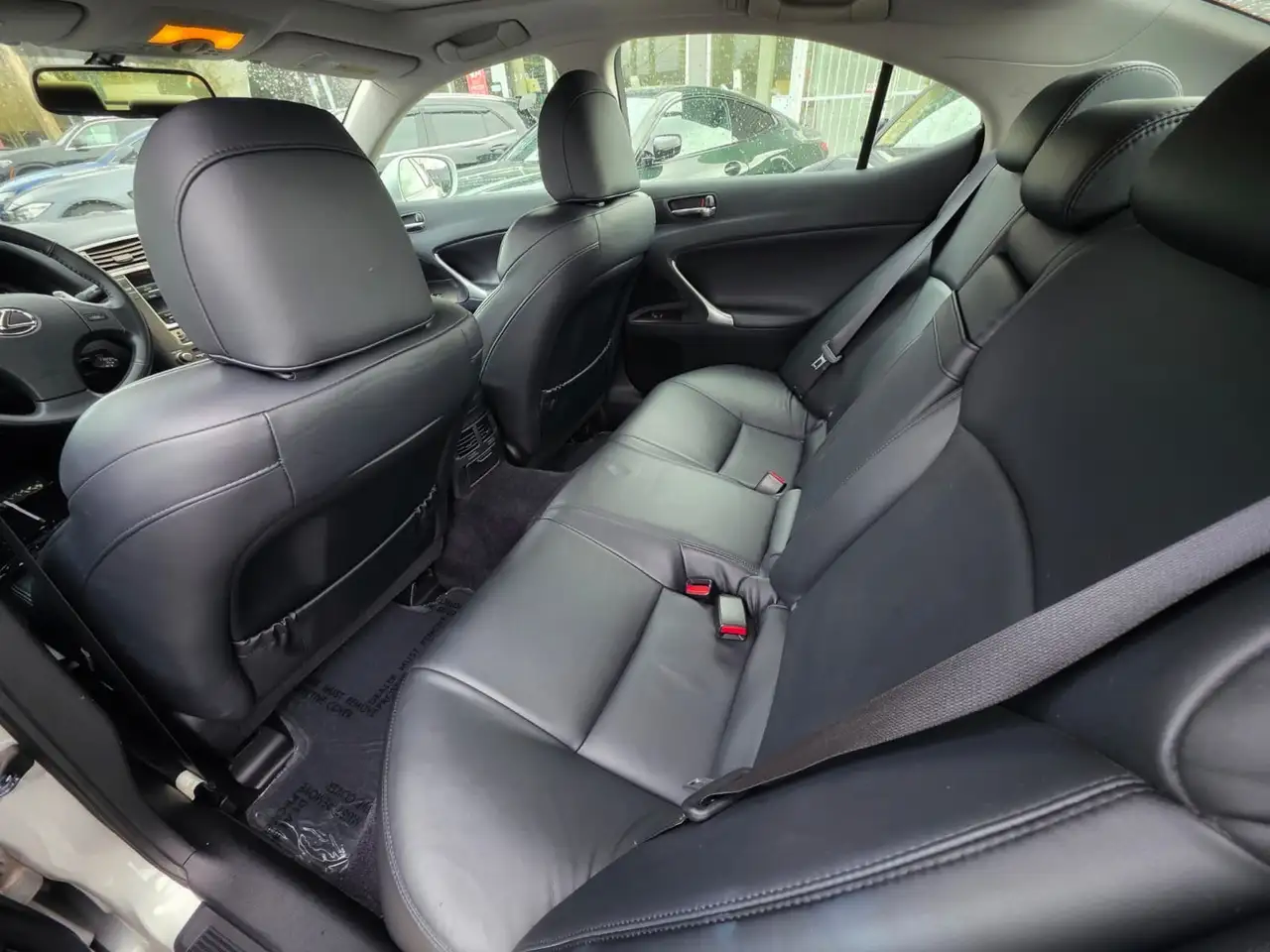 Lexus IS снимка Lexus IS
