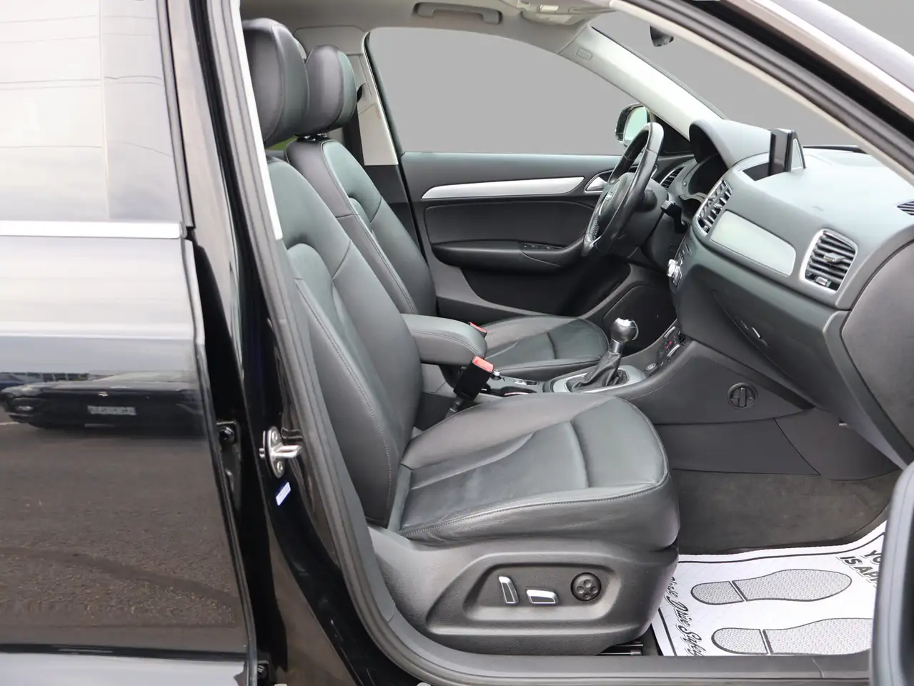Audi Q3 fotografie Audi Q3