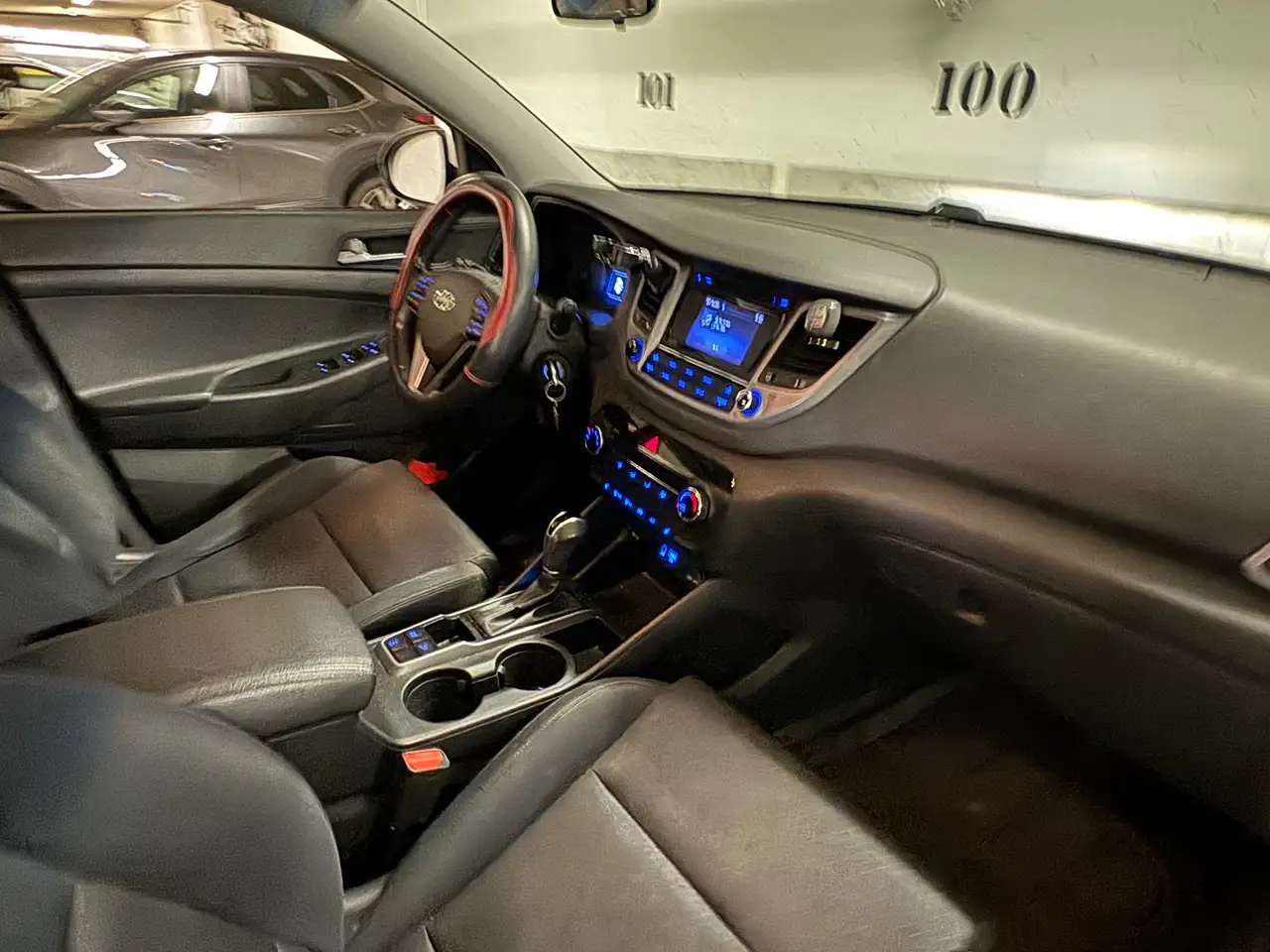 Hyundai TUCSON photo Hyundai TUCSON