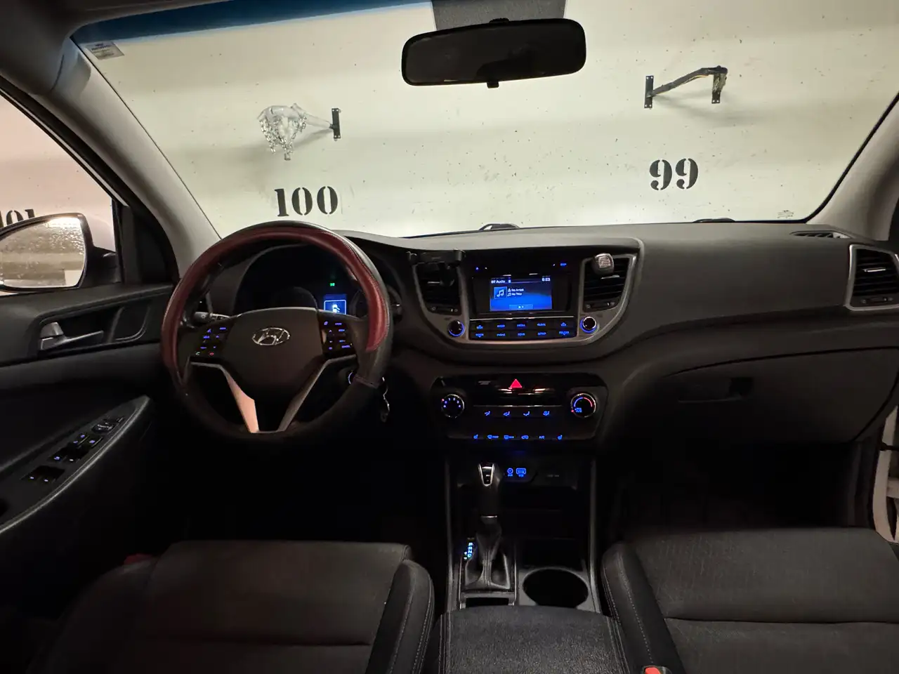 Hyundai TUCSON photo Hyundai TUCSON