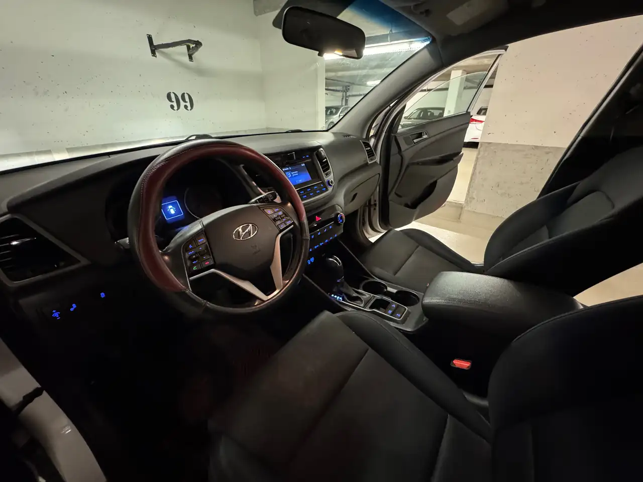 Hyundai TUCSON photo Hyundai TUCSON