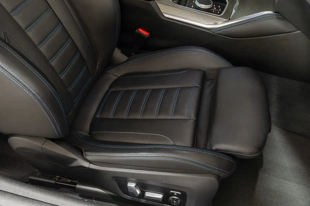 BMW 4 Series photo BMW 4 Series