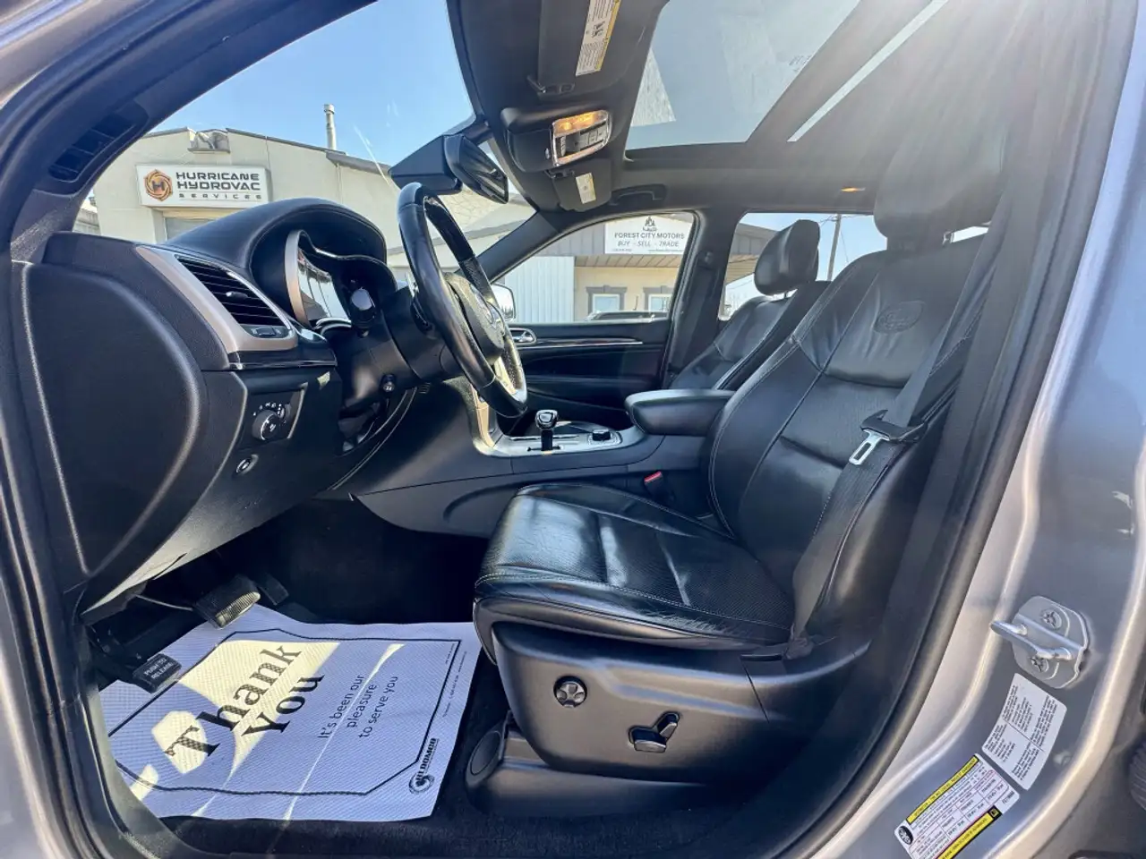 Jeep Grand Cherokee снимка Jeep Grand Cherokee
