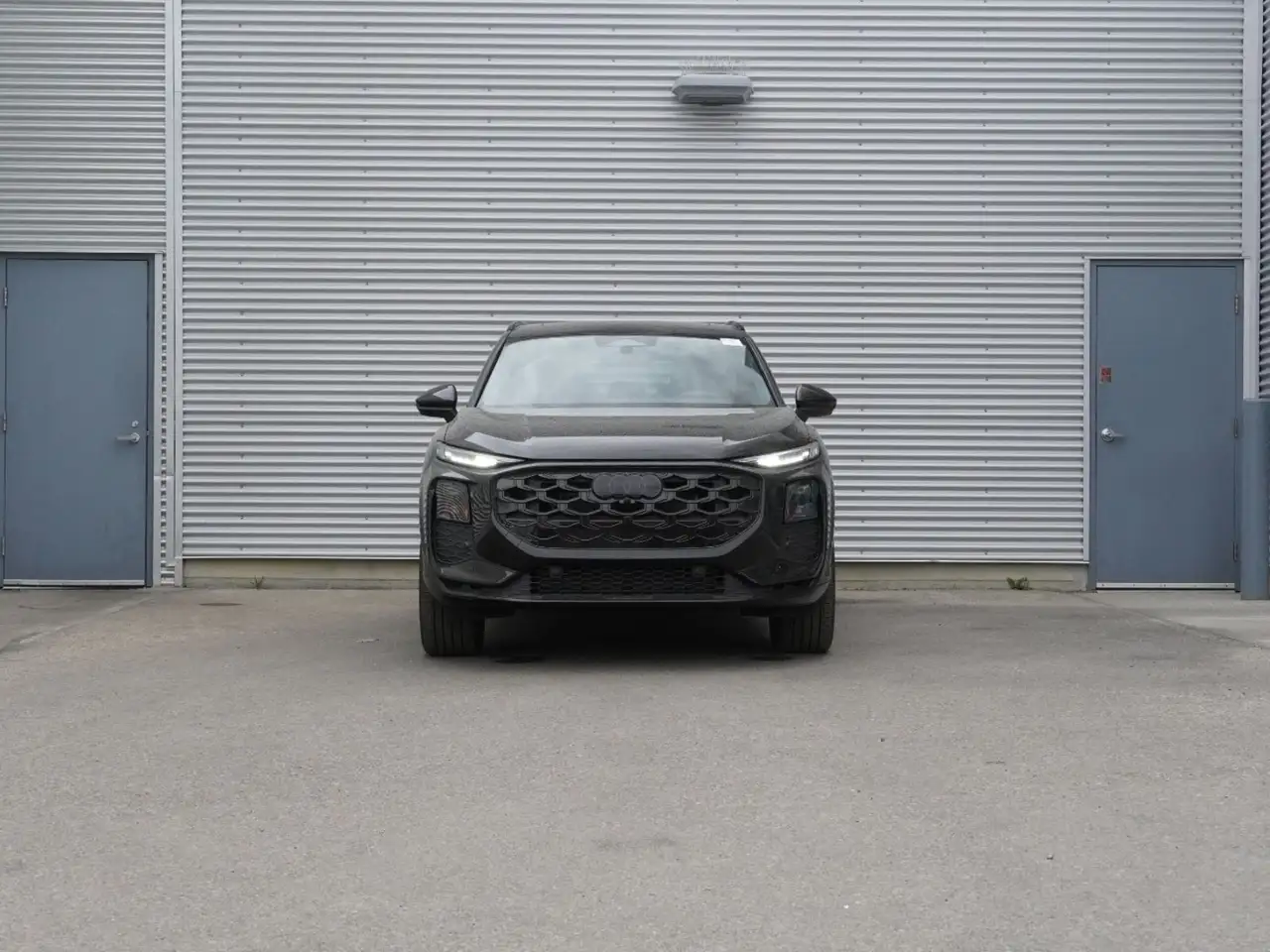 Audi Q3 снимка Audi Q3