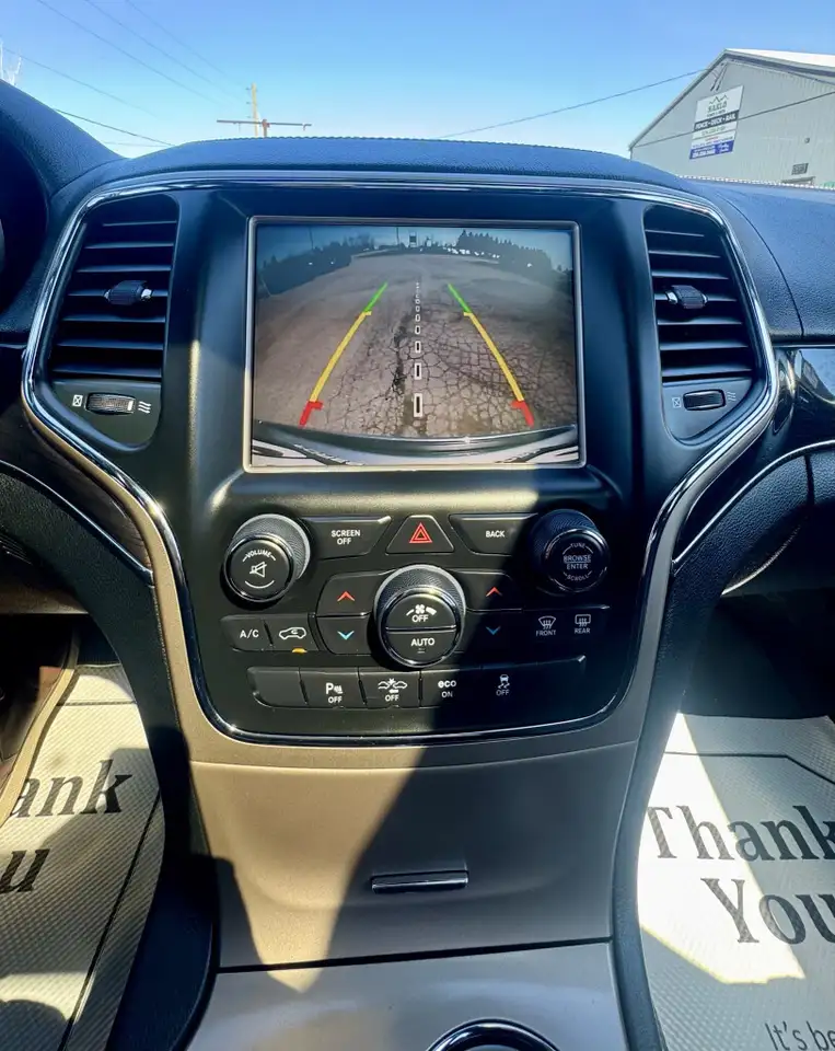 Jeep Grand Cherokee снимка Jeep Grand Cherokee