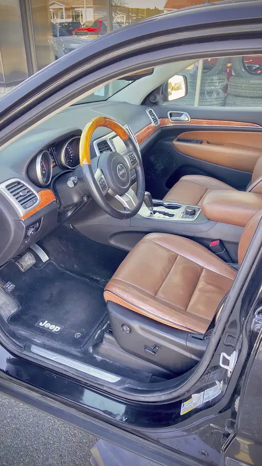 Jeep Grand Cherokee снимка Jeep Grand Cherokee