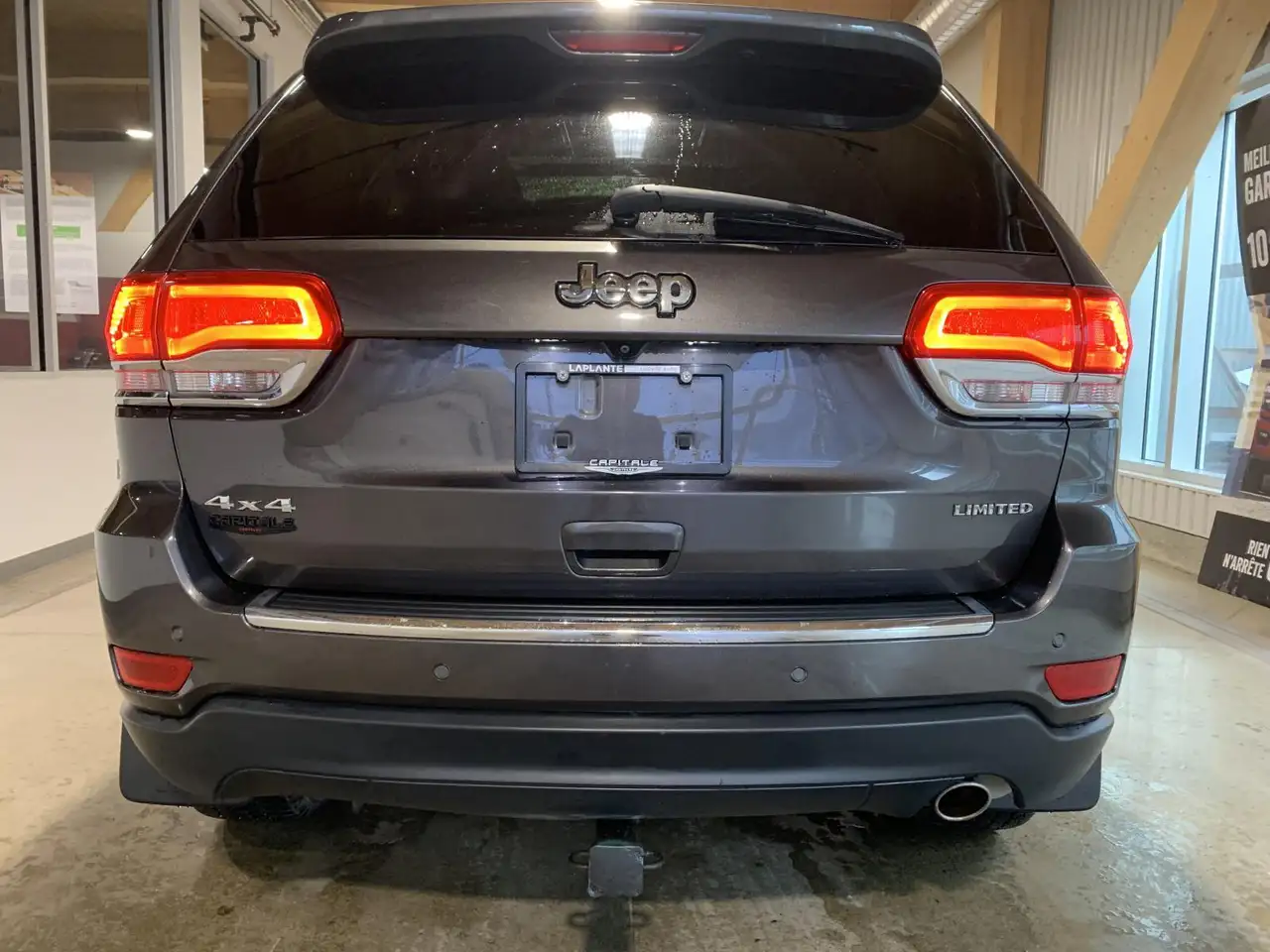 Jeep Grand Cherokee снимка Jeep Grand Cherokee