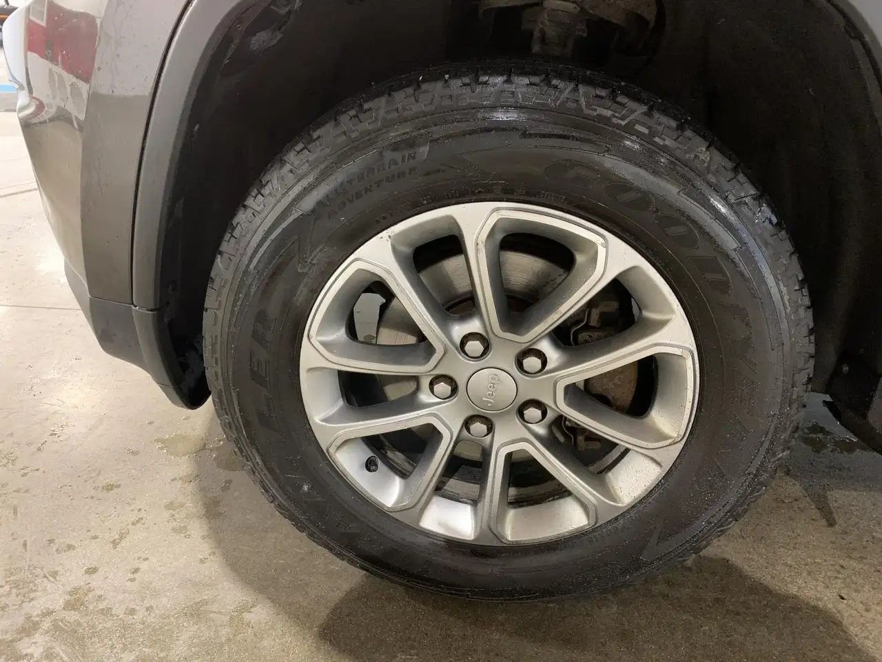 Jeep Grand Cherokee снимка Jeep Grand Cherokee