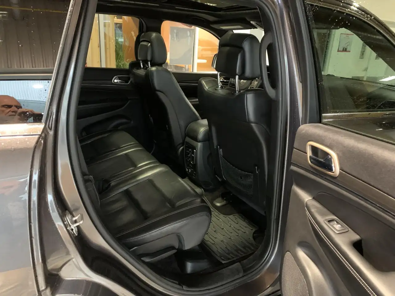 Jeep Grand Cherokee снимка Jeep Grand Cherokee