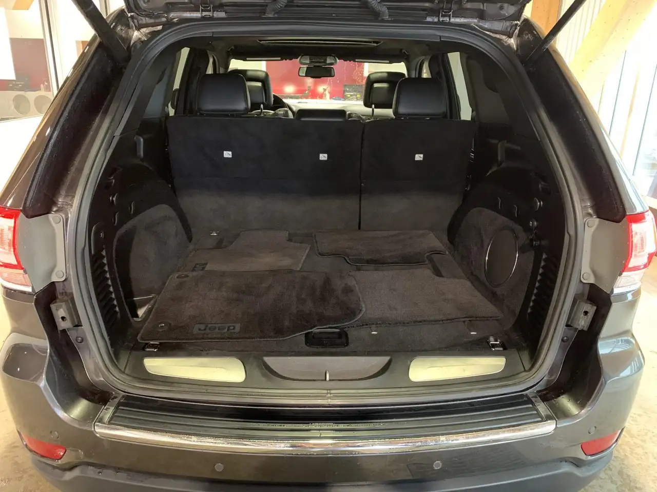 Jeep Grand Cherokee снимка Jeep Grand Cherokee