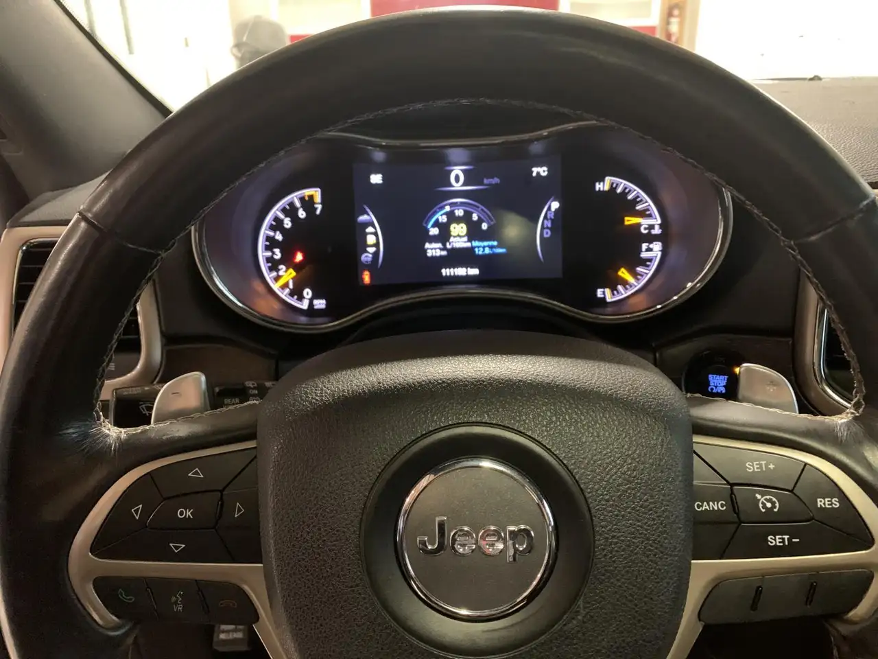 Jeep Grand Cherokee снимка Jeep Grand Cherokee