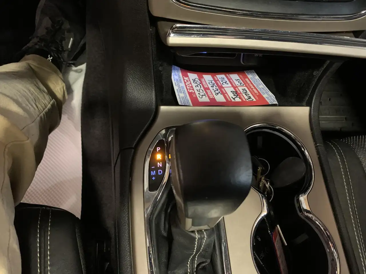 Jeep Grand Cherokee снимка Jeep Grand Cherokee