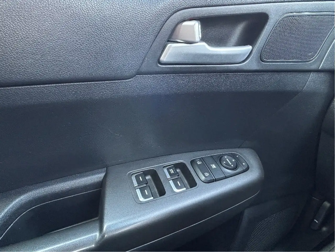 Kia Sportage снимка Kia Sportage