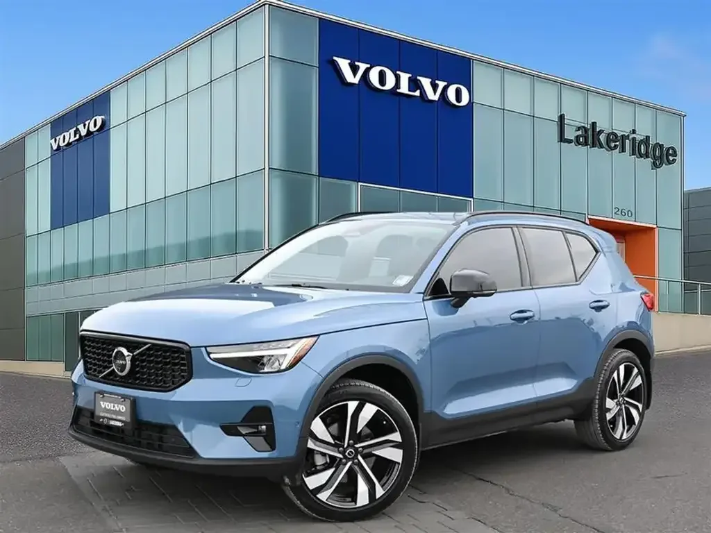 2024 Volvo XC40