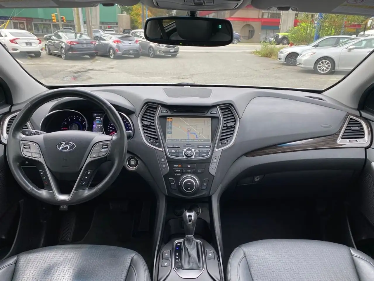 Hyundai SANTA FE снимка Hyundai SANTA FE