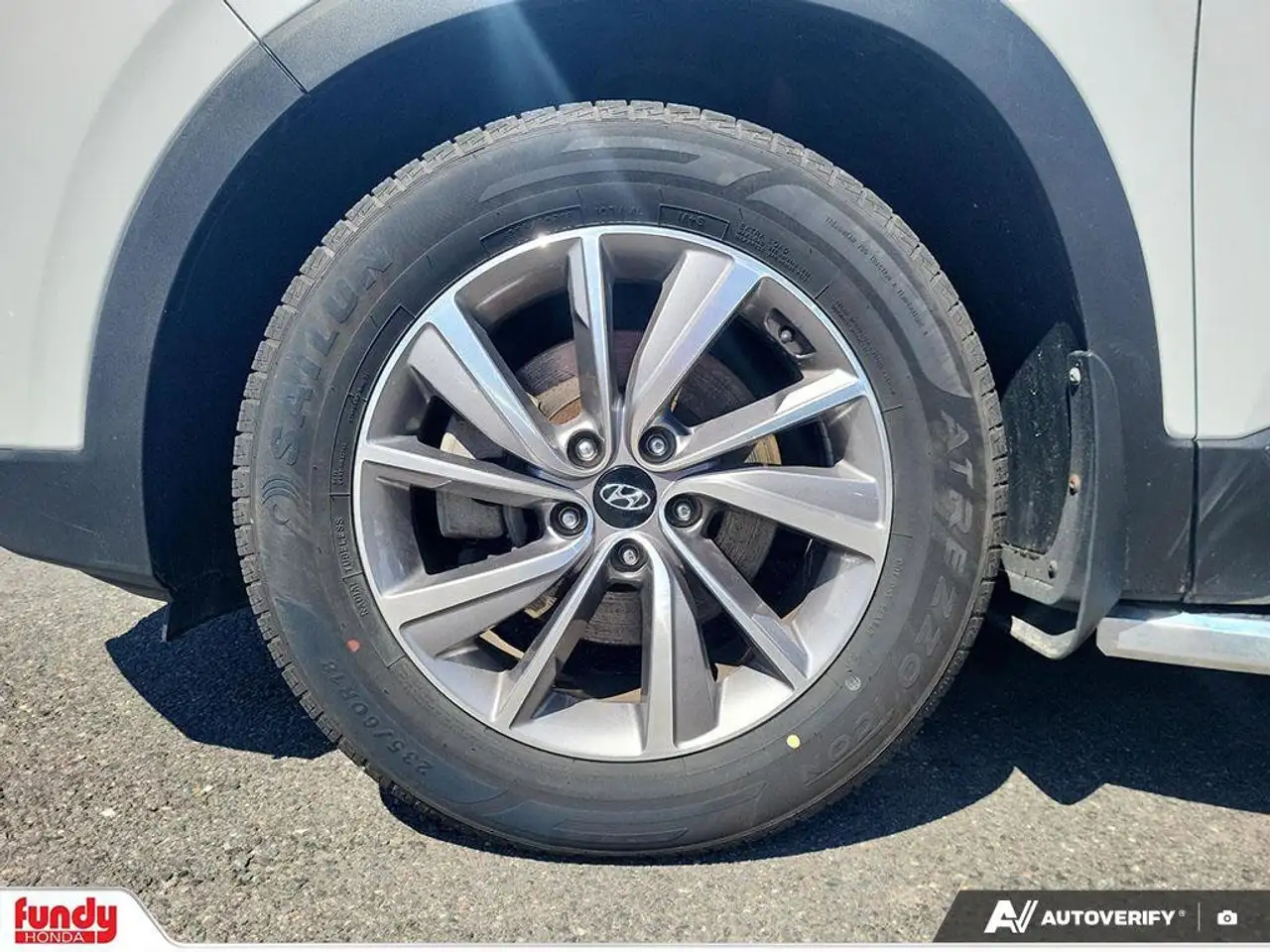 Hyundai SANTA FE снимка Hyundai SANTA FE