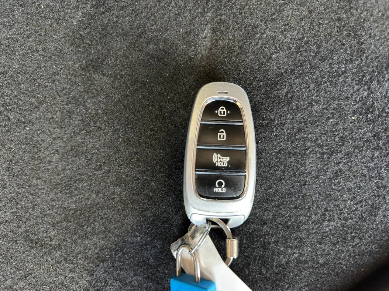 Hyundai SANTA FE снимка Hyundai SANTA FE
