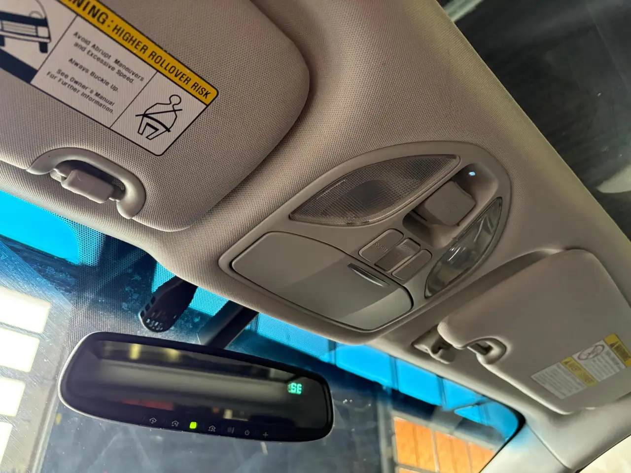Hyundai SANTA FE photo Hyundai SANTA FE