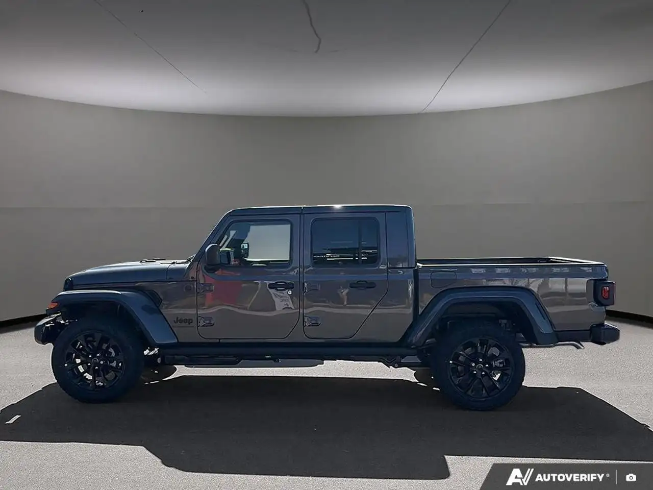 Jeep Gladiator снимка Jeep Gladiator