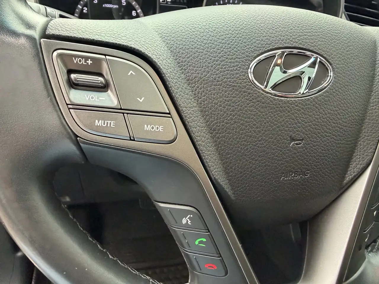 Hyundai SANTA FE снимка Hyundai SANTA FE