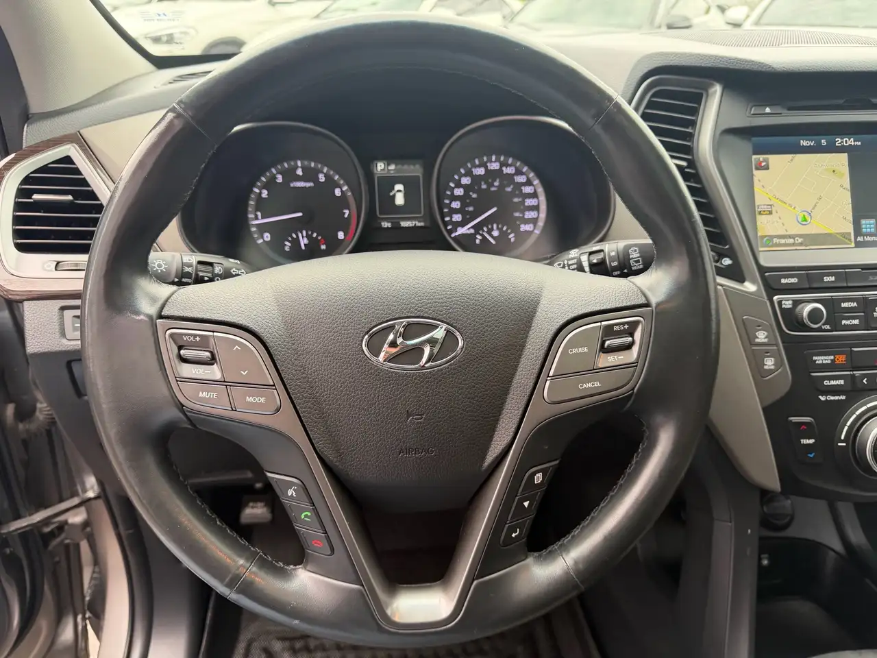 Hyundai SANTA FE снимка Hyundai SANTA FE