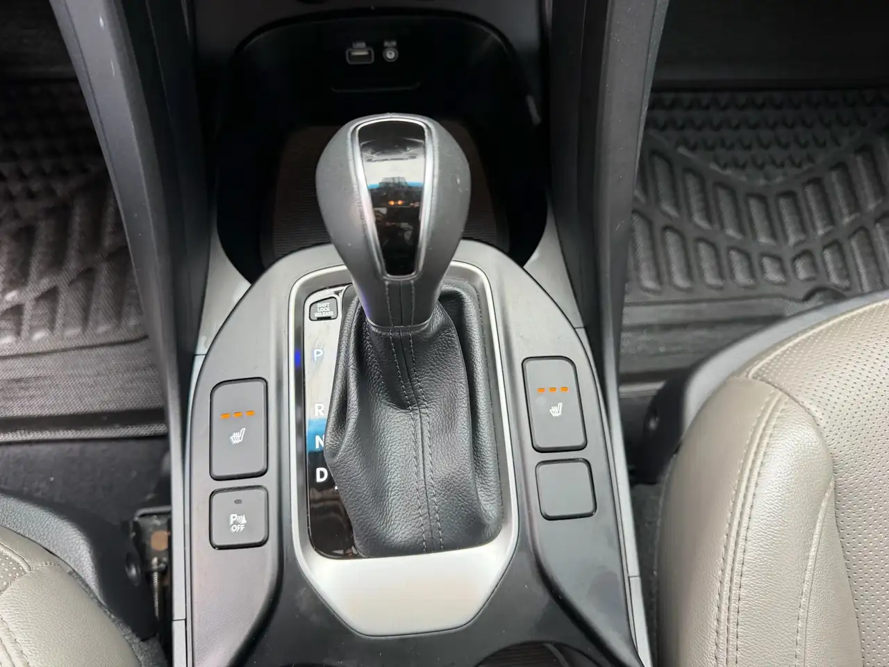 Hyundai SANTA FE снимка Hyundai SANTA FE