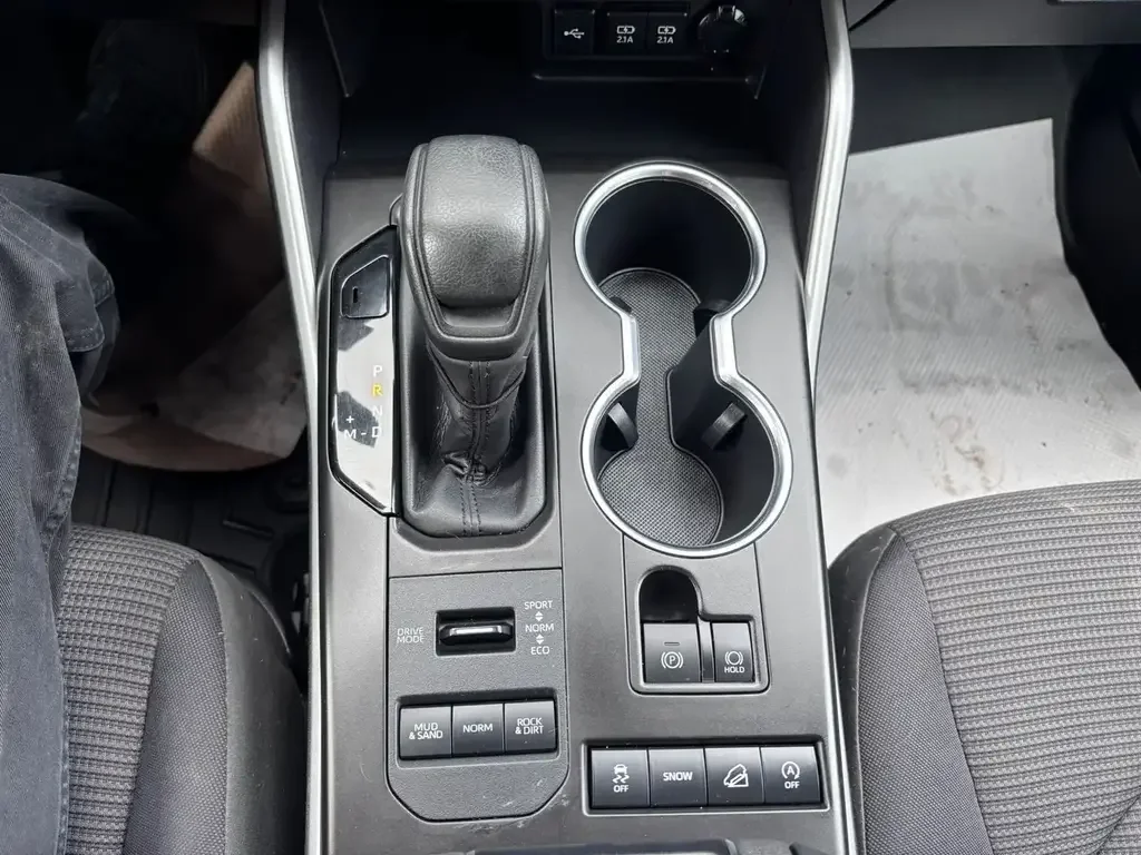 Toyota Highlander снимка Toyota Highlander