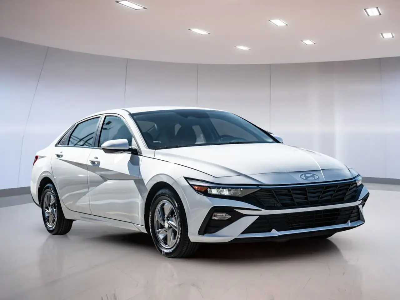 Hyundai ELANTRA снимка Hyundai ELANTRA