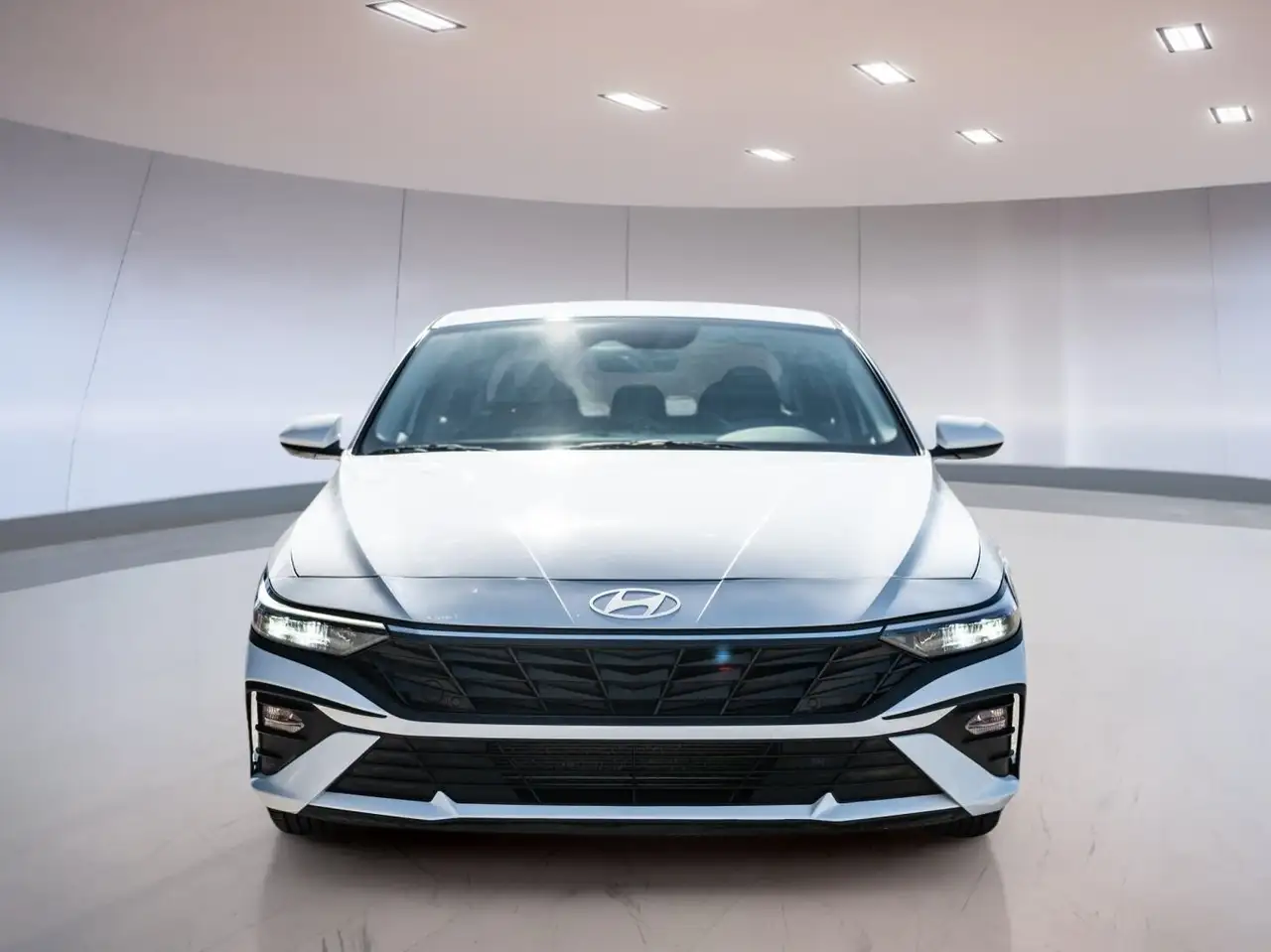 Hyundai ELANTRA снимка Hyundai ELANTRA