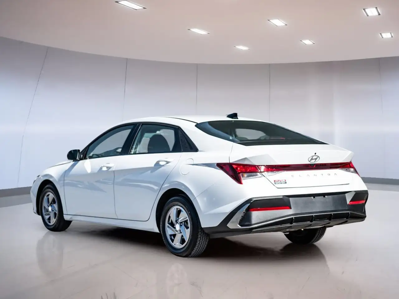 Hyundai ELANTRA снимка Hyundai ELANTRA