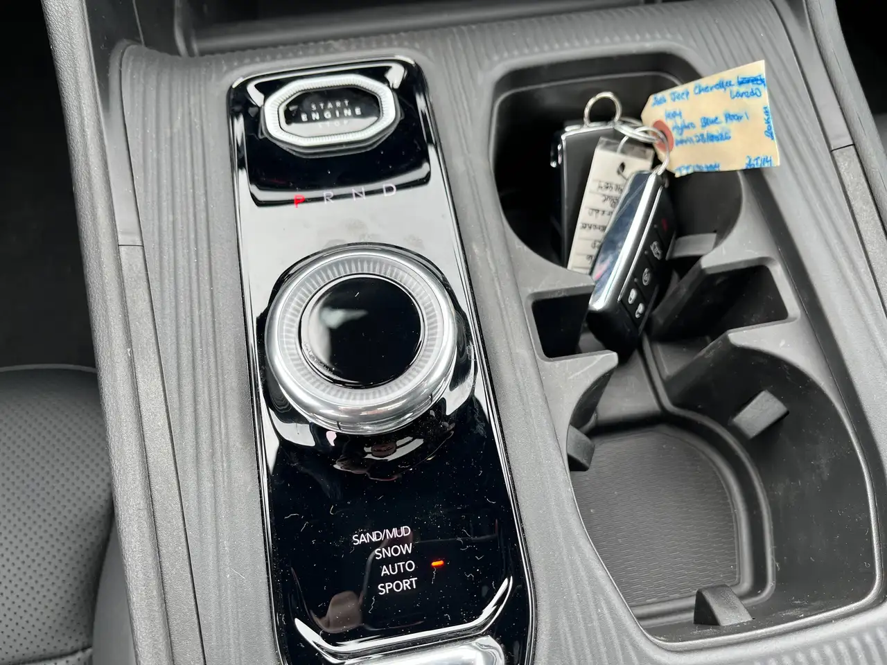 Jeep Cherokee снимка Jeep Cherokee