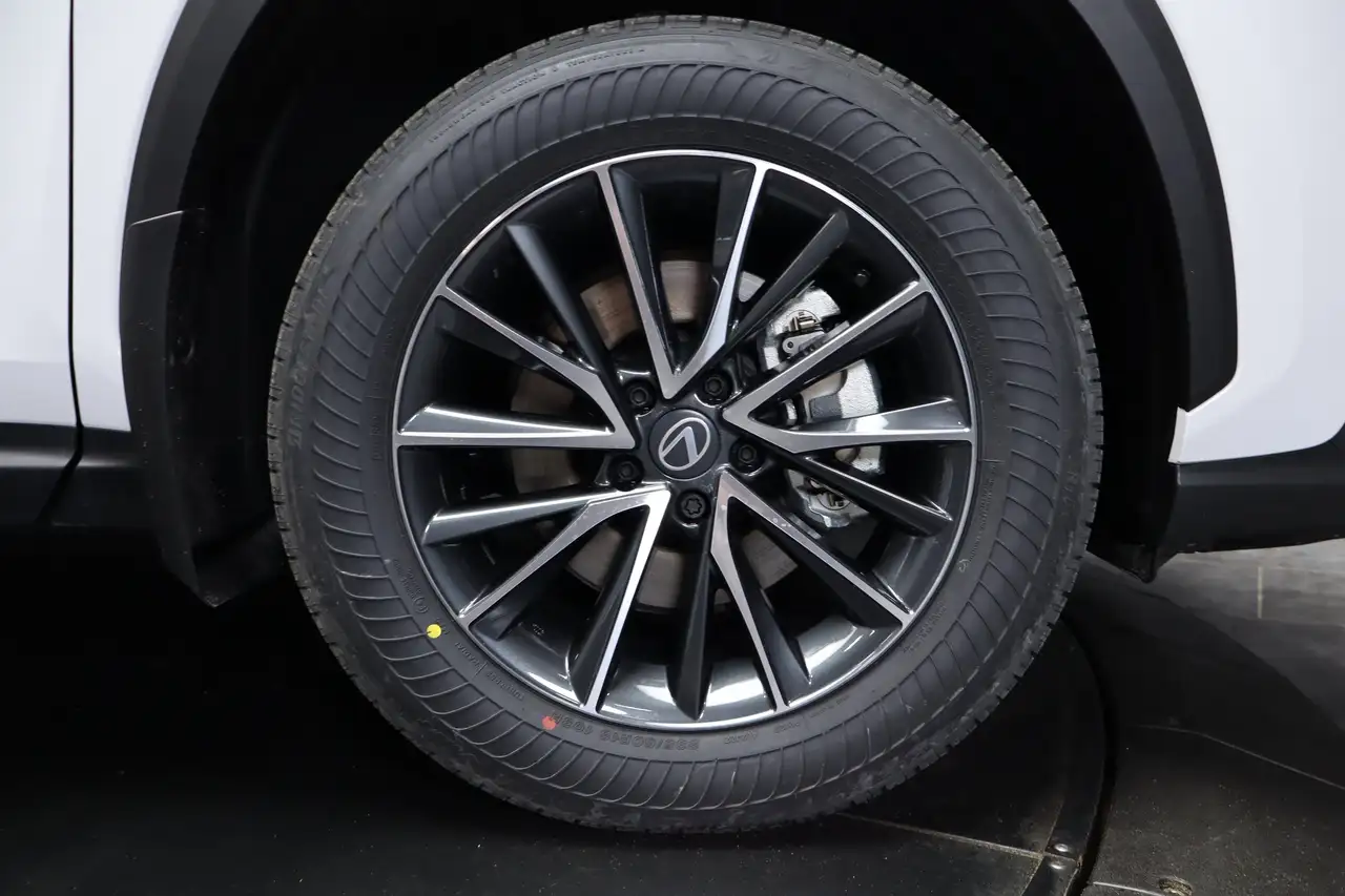Lexus NX photo Lexus NX
