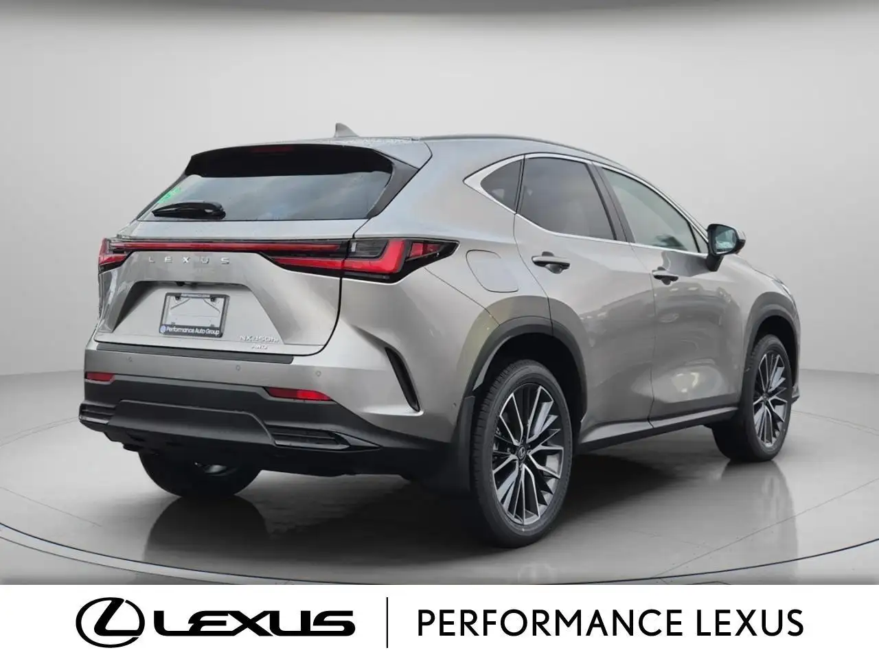 Lexus NX снимка Lexus NX