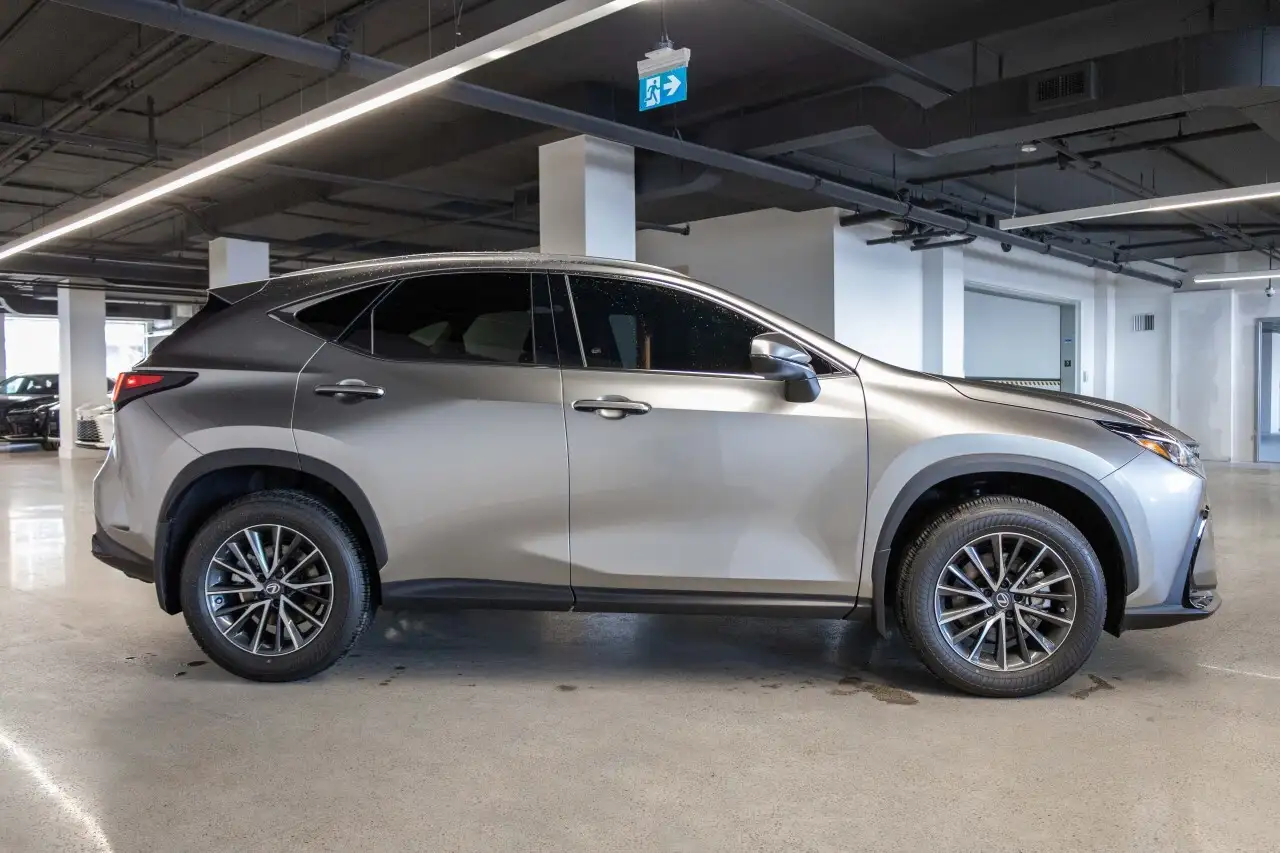 Lexus NX снимка Lexus NX