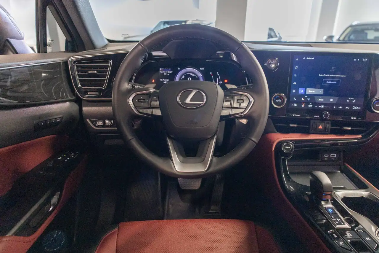 Lexus NX снимка Lexus NX