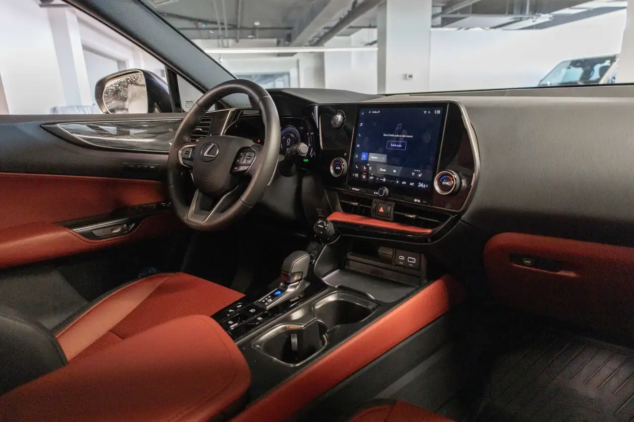 Lexus NX снимка Lexus NX