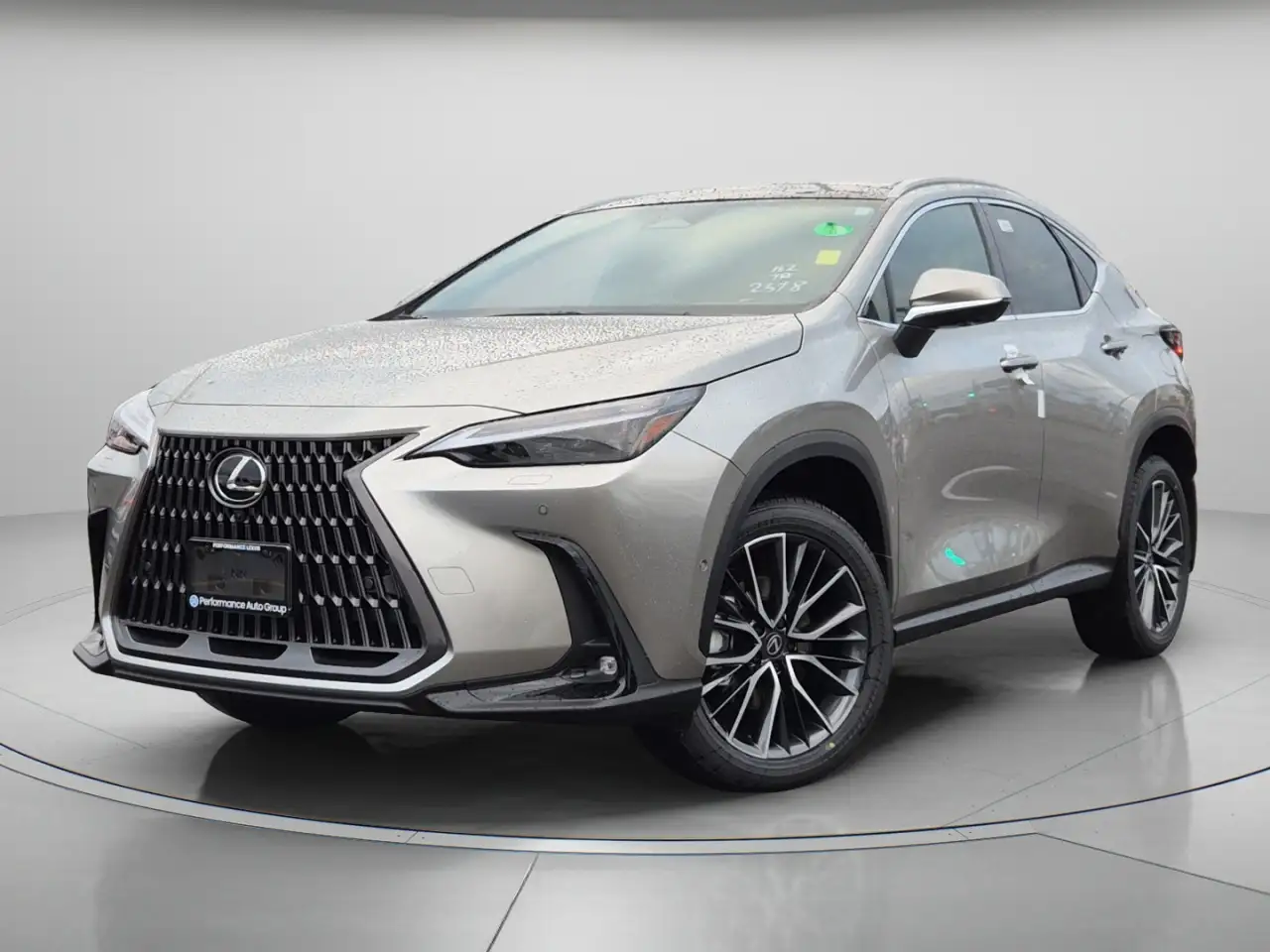 Lexus NX снимка Lexus NX