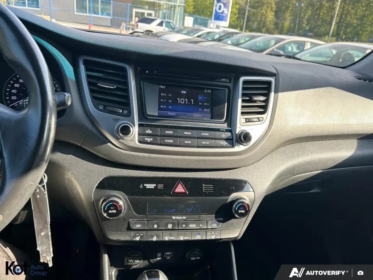 Hyundai TUCSON photo Hyundai TUCSON