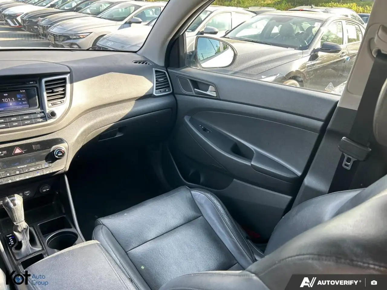 Hyundai TUCSON photo Hyundai TUCSON