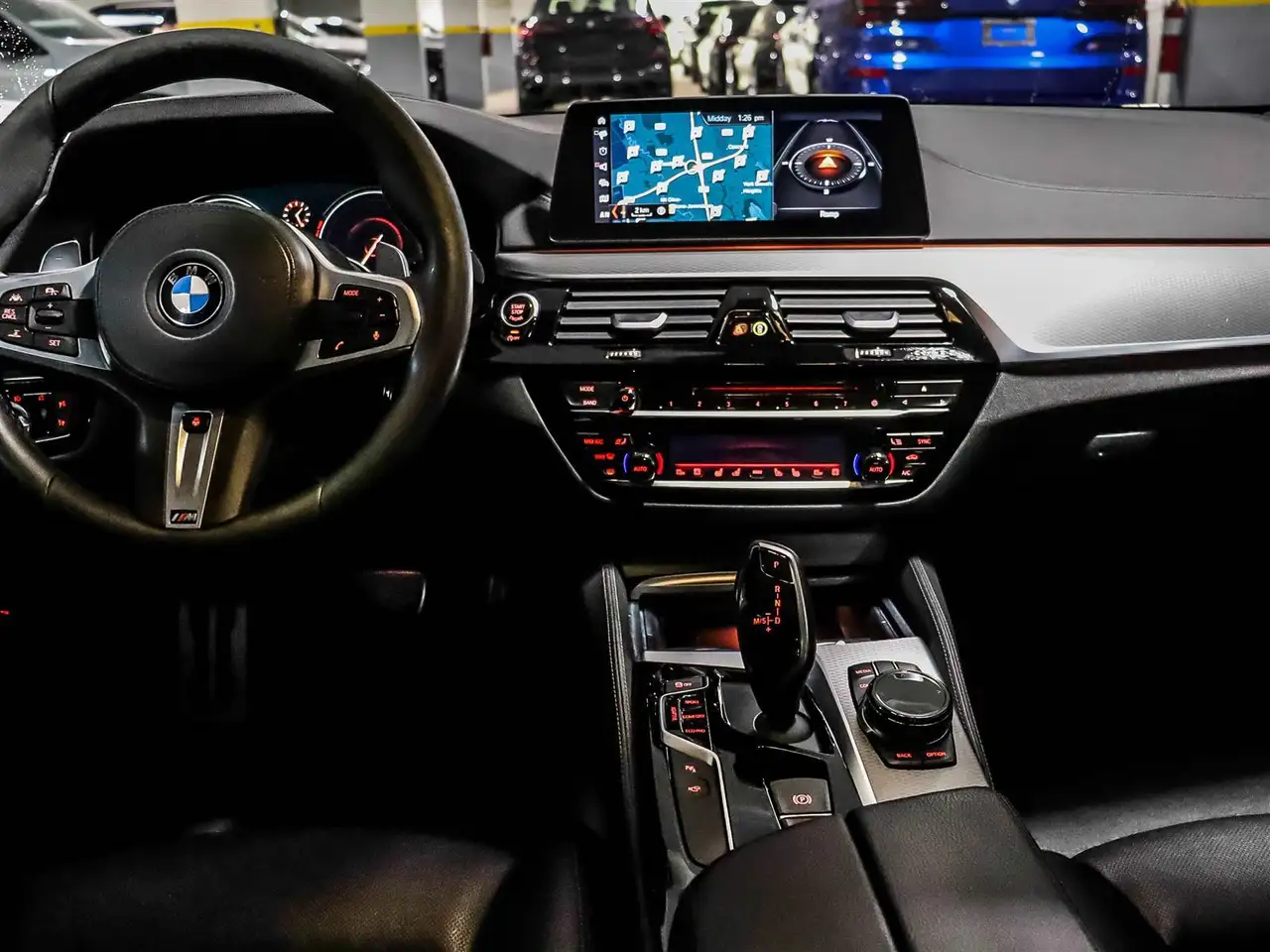 BMW 5 Series снимка BMW 5 Series