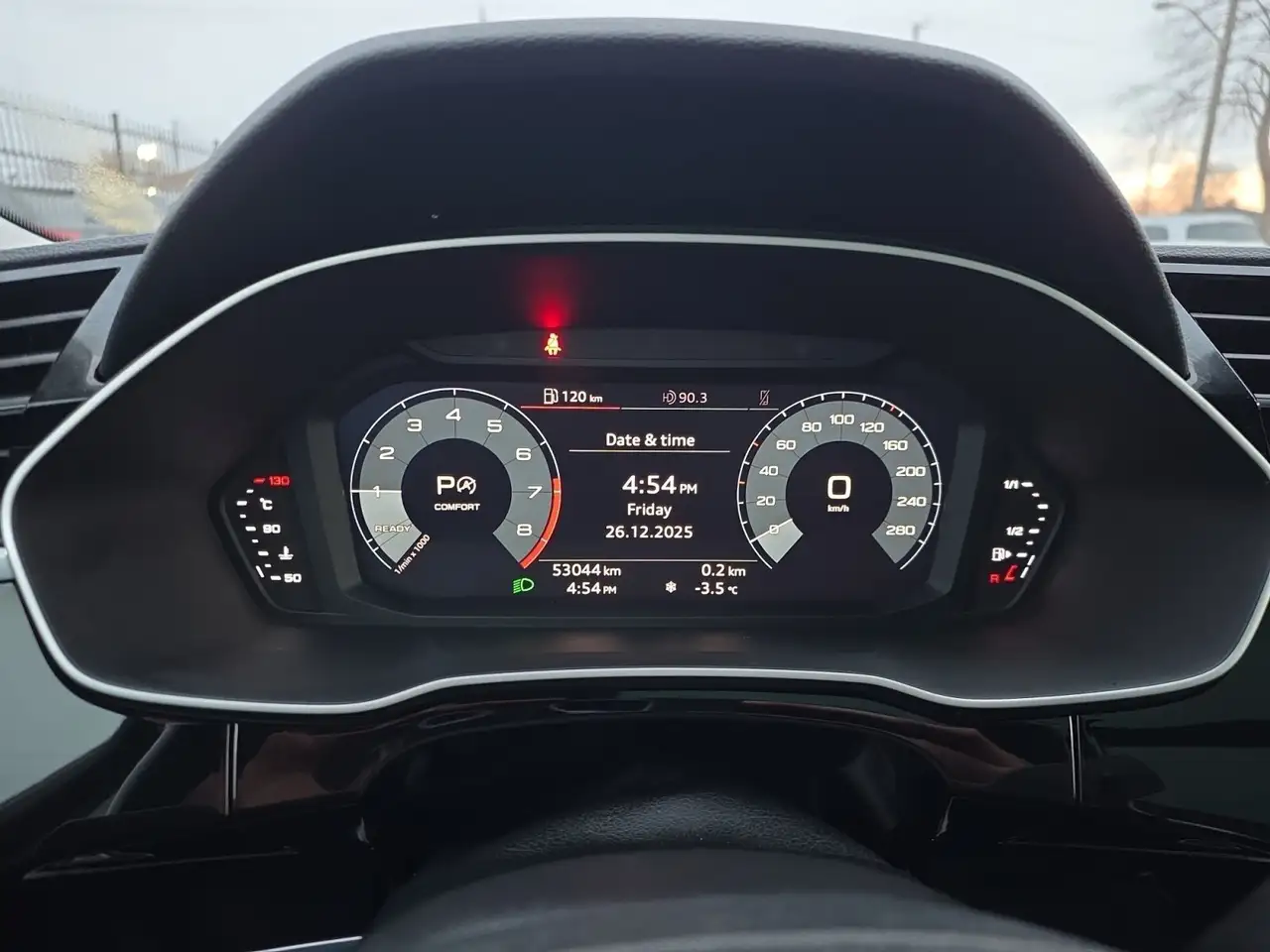 Audi Q3 снимка Audi Q3