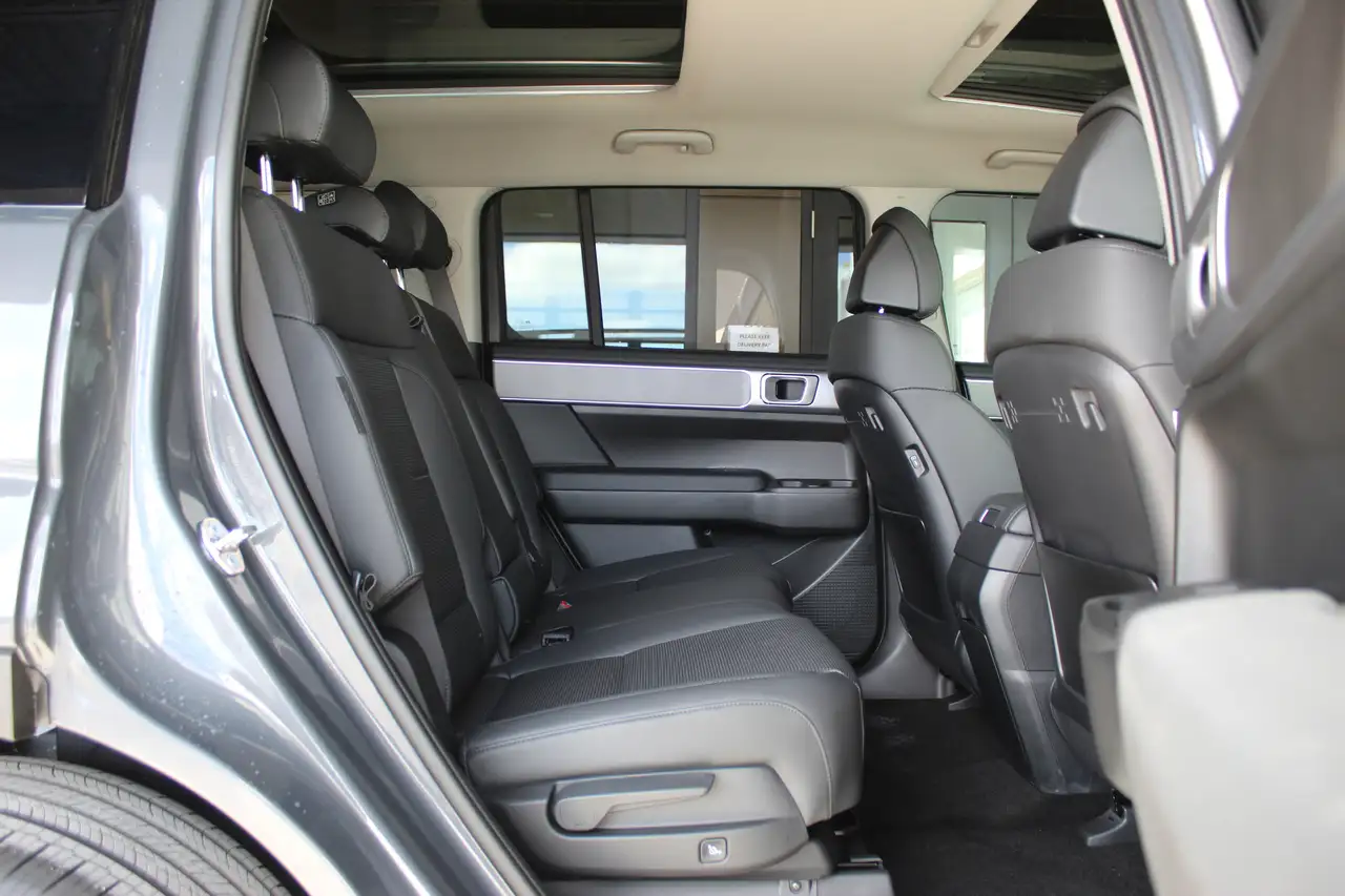 Hyundai SANTA FE снимка Hyundai SANTA FE