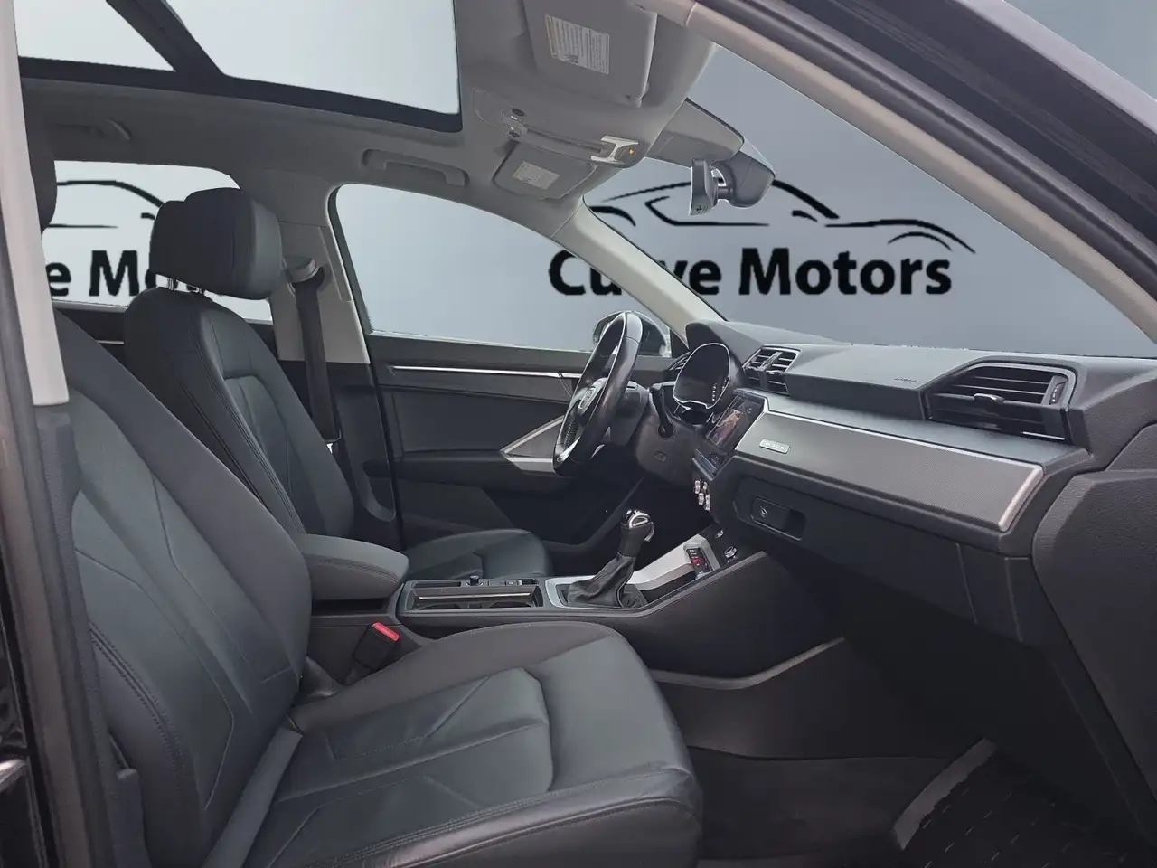 Audi Q3 снимка Audi Q3