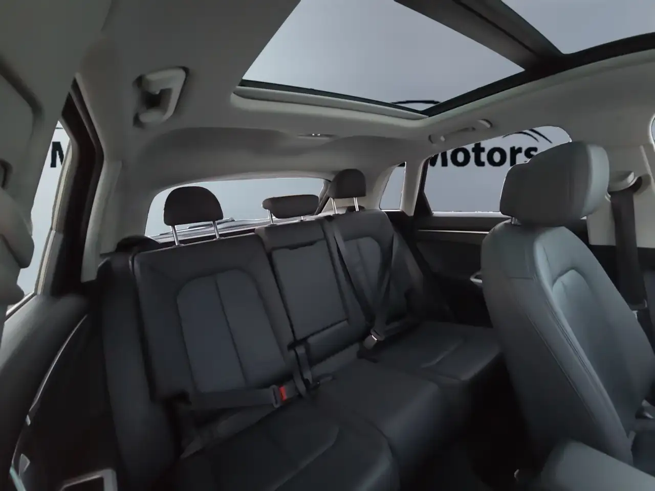 Audi Q3 снимка Audi Q3