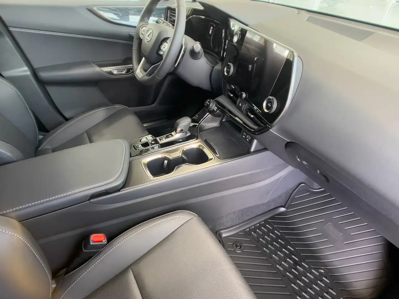 Lexus NX fotografie Lexus NX