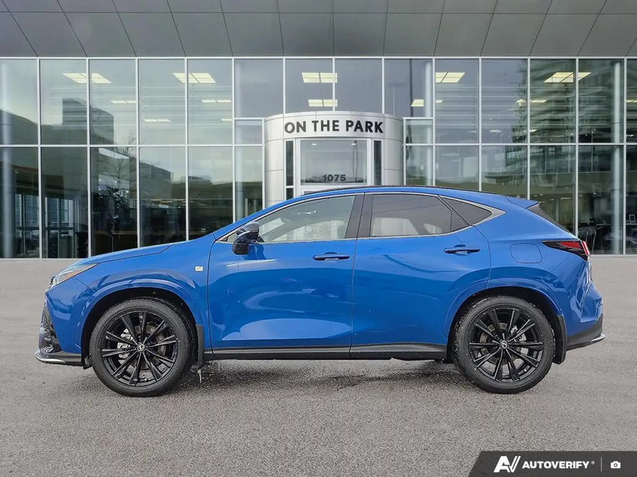 Lexus NX снимка Lexus NX